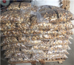 Tumbled pebbles / Natural pebbles 15-20, 20-25　25-30 mm